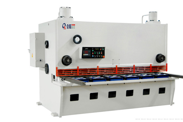 西安液(ye)壓閘式剪闆(pǎn)機 西安(ān)液壓閘式剪(jiǎn)闆機