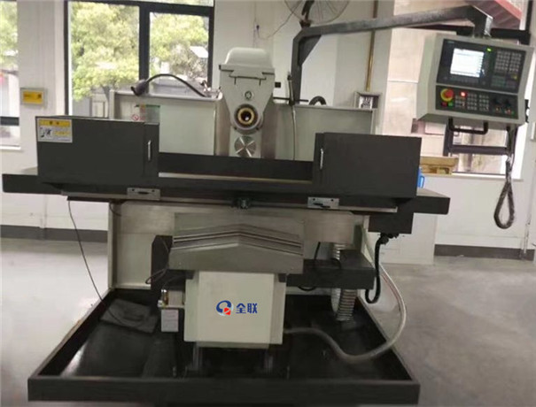 數(shù)控卧式銑床