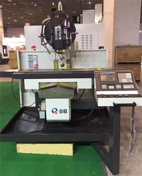 XK6140數(shu)控卧式(shi)銑床 XK6140數(shù)控卧式(shi)銑床