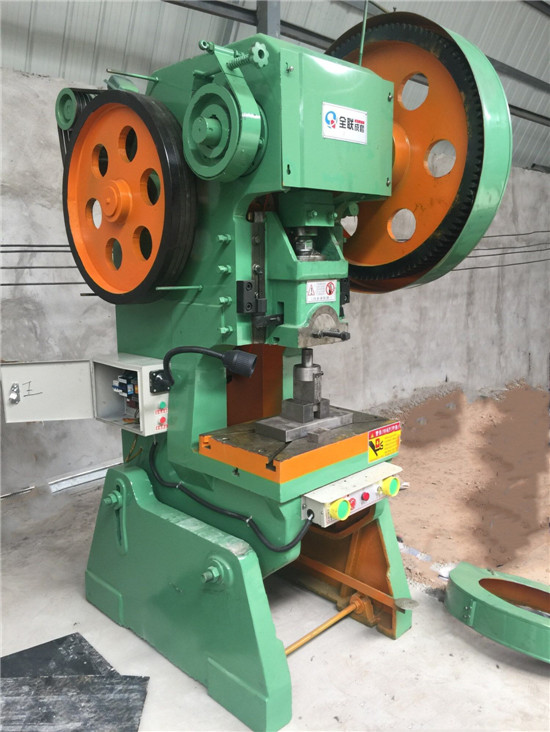 可傾式壓力(li)機 可(kě)傾式壓力機(ji)