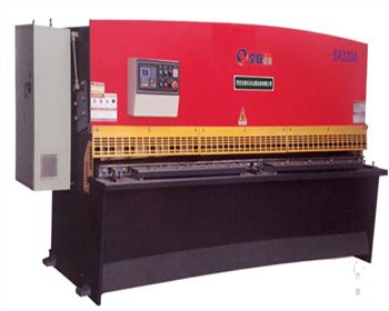 哪些(xie)配件是液壓剪闆(pǎn)機設備上不可缺(que)少的?