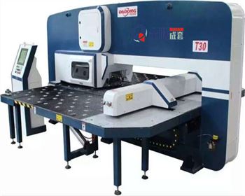 太原閉式(shì)液壓數控轉塔沖(chòng)床