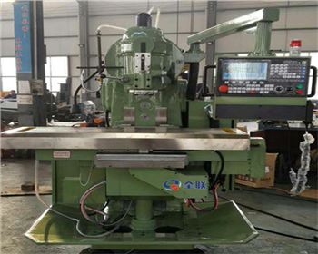 立式(shi)升降台(tai)數控銑(xǐ)床​