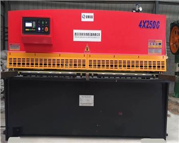 液(ye)壓剪闆機(ji)的正常維(wéi)護保養方(fāng)法