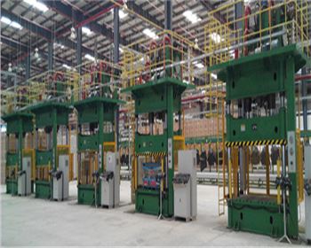 液壓機(ji)應該怎樣(yang)保證液壓(yā)油的清潔(jie)注意事項(xiàng)