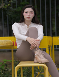 冰峰游戏中文字幕