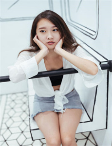 考好妈妈随便你怎么弄-厨房里挺进岳丰满大屁股